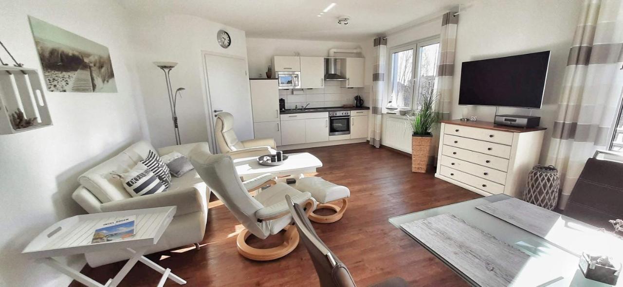 Ferienwohnung Wellenreiter Sassnitz Bagian luar foto