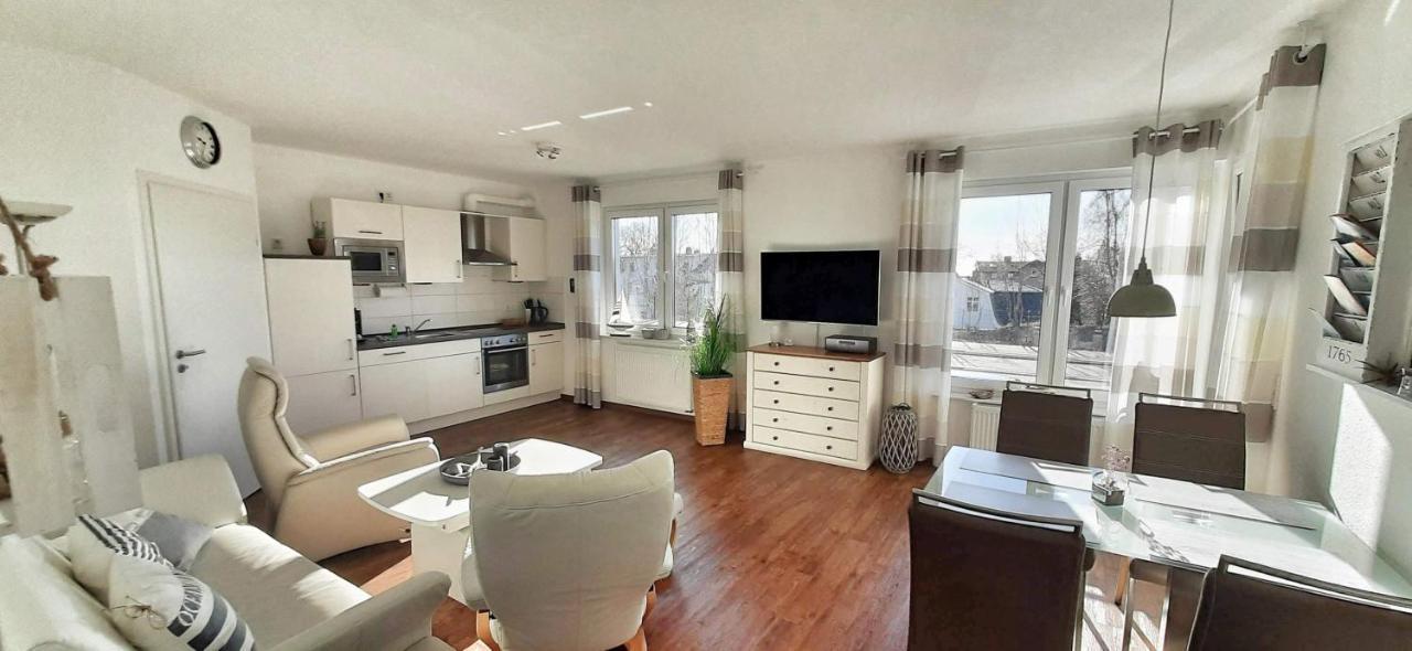 Ferienwohnung Wellenreiter Sassnitz Bagian luar foto